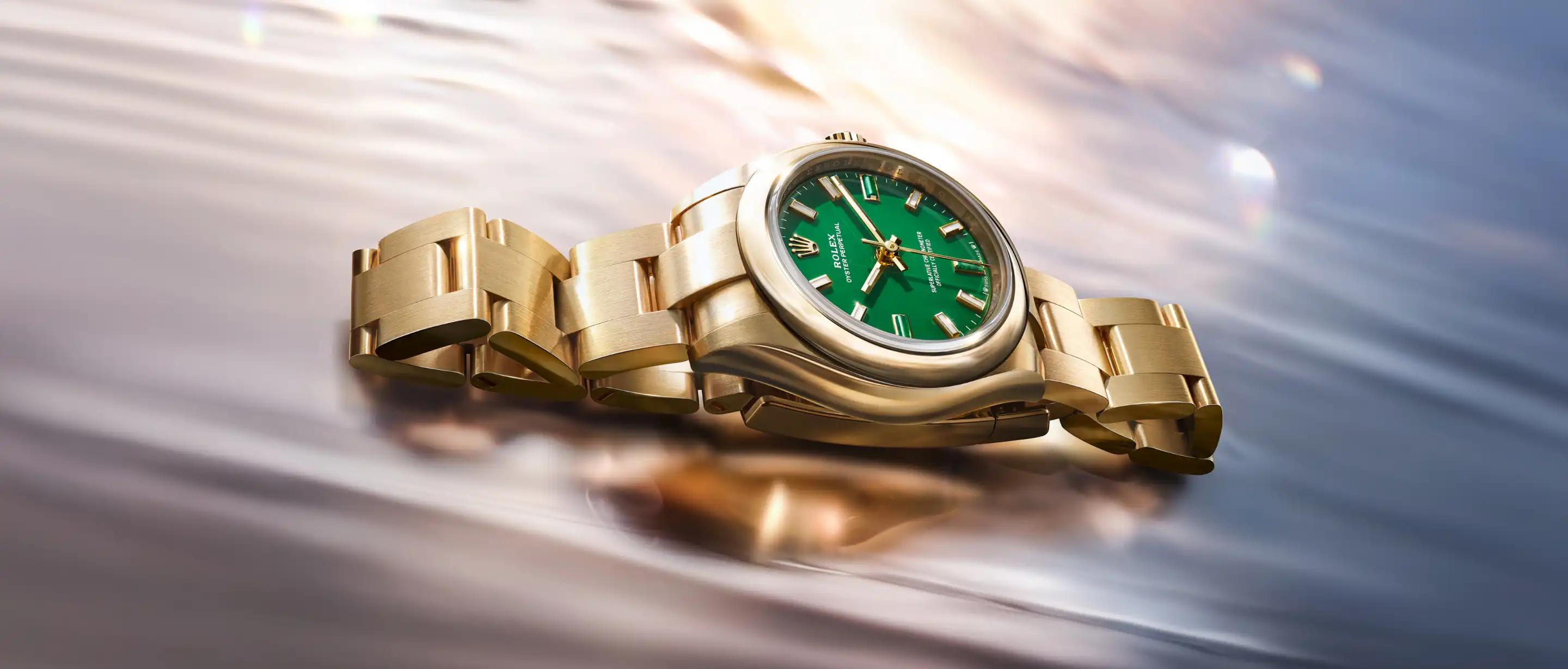 Rolex New Watches 2026 The Oyster Perpetual 28 And 34 M124205 0002 And M276208 0002 Ambiance Landscape