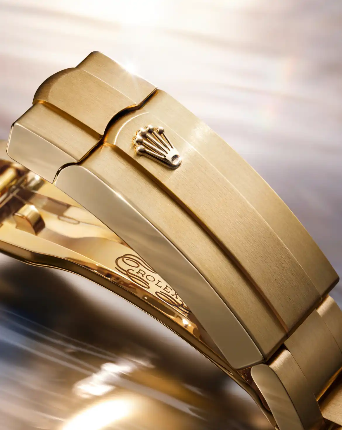 Rolex New Watches 2026 The Oyster Perpetual 28 And 34 M124205 0002 And M276208 0002 Oyster Bracelet Portrait