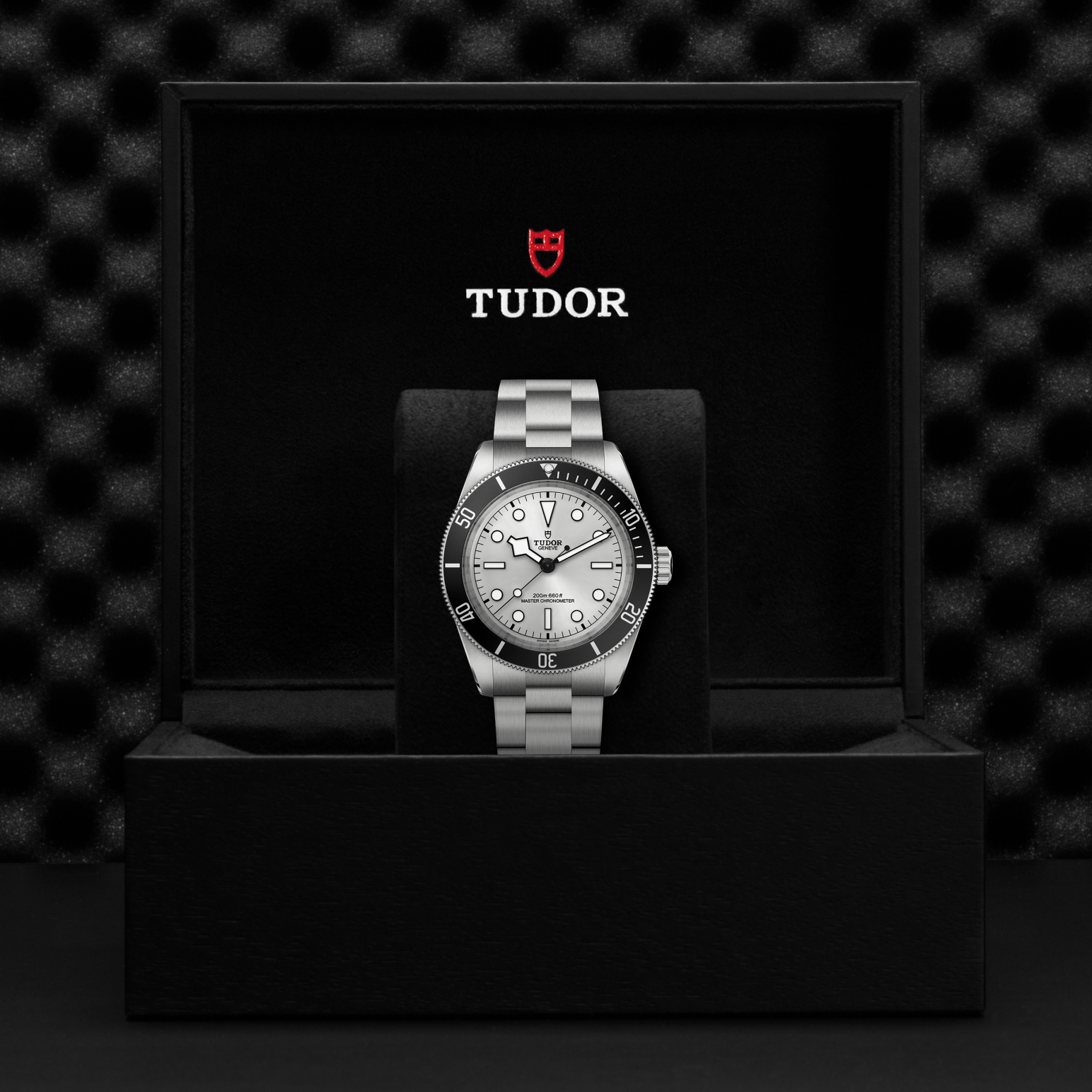 Tudor Black Bay 68
